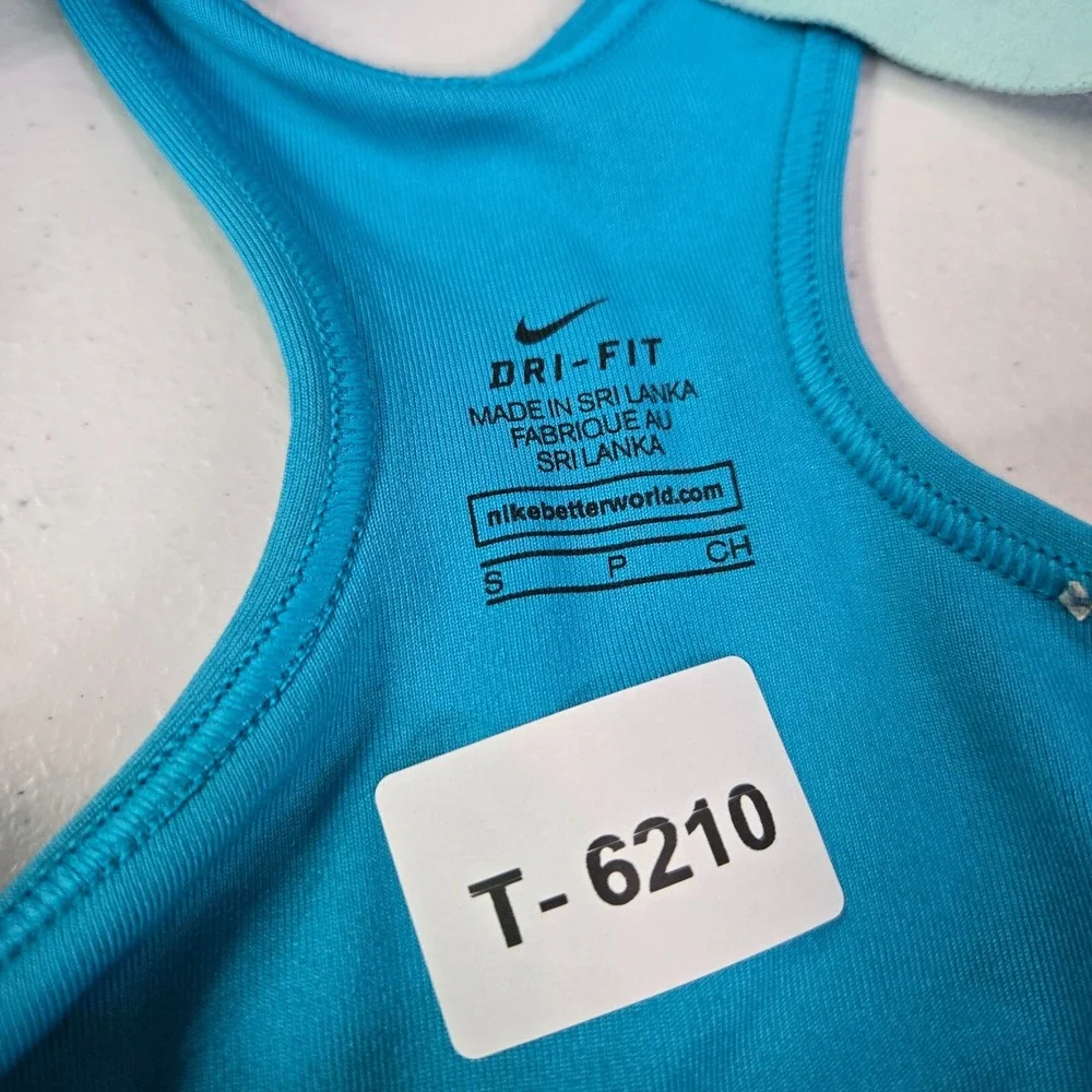 Nike *please carefully